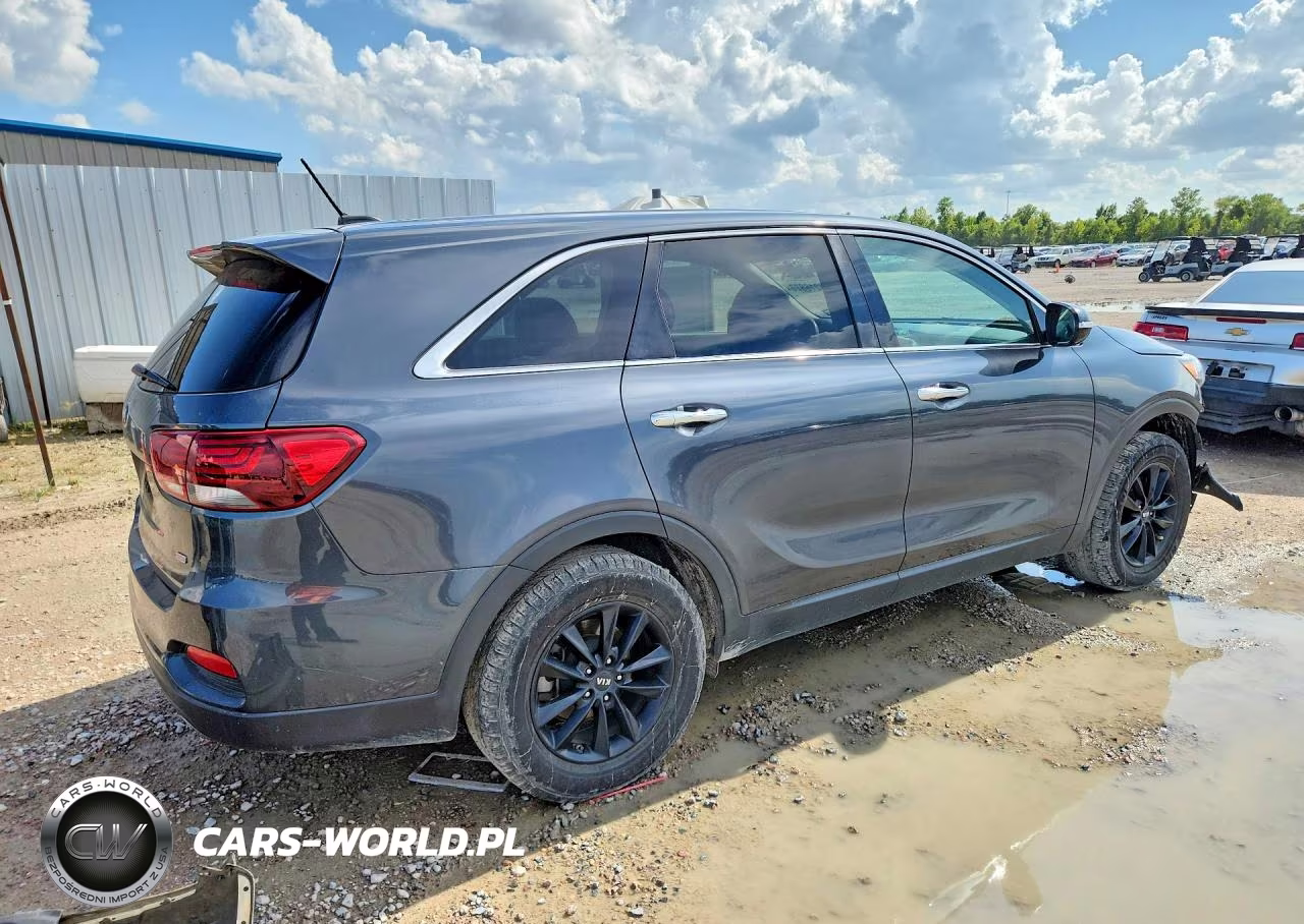 2020 Kia Sorento Lx VIN:5XYPG4A31LG711876 - 3