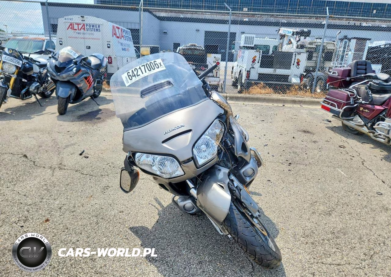 2008 Honda Gl1800 VIN:1HFSC47LX8A707030 - 2
