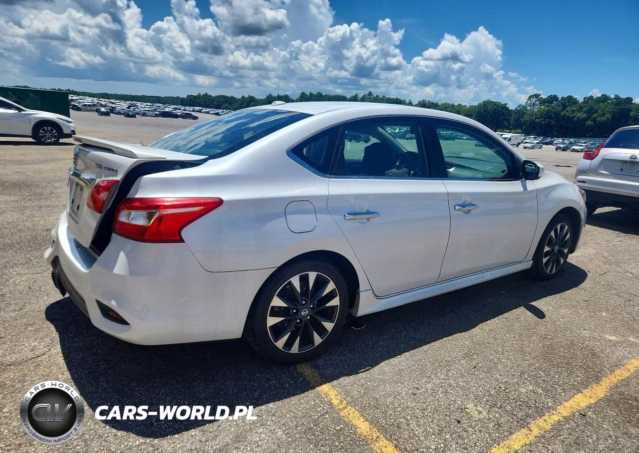 2017 Nissan Sentra Sr Turbo VIN:3N1CB7AP7HY327575 - 3