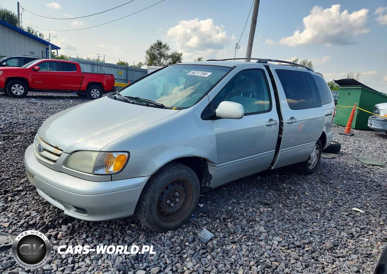 2003 Toyota Sienna Le