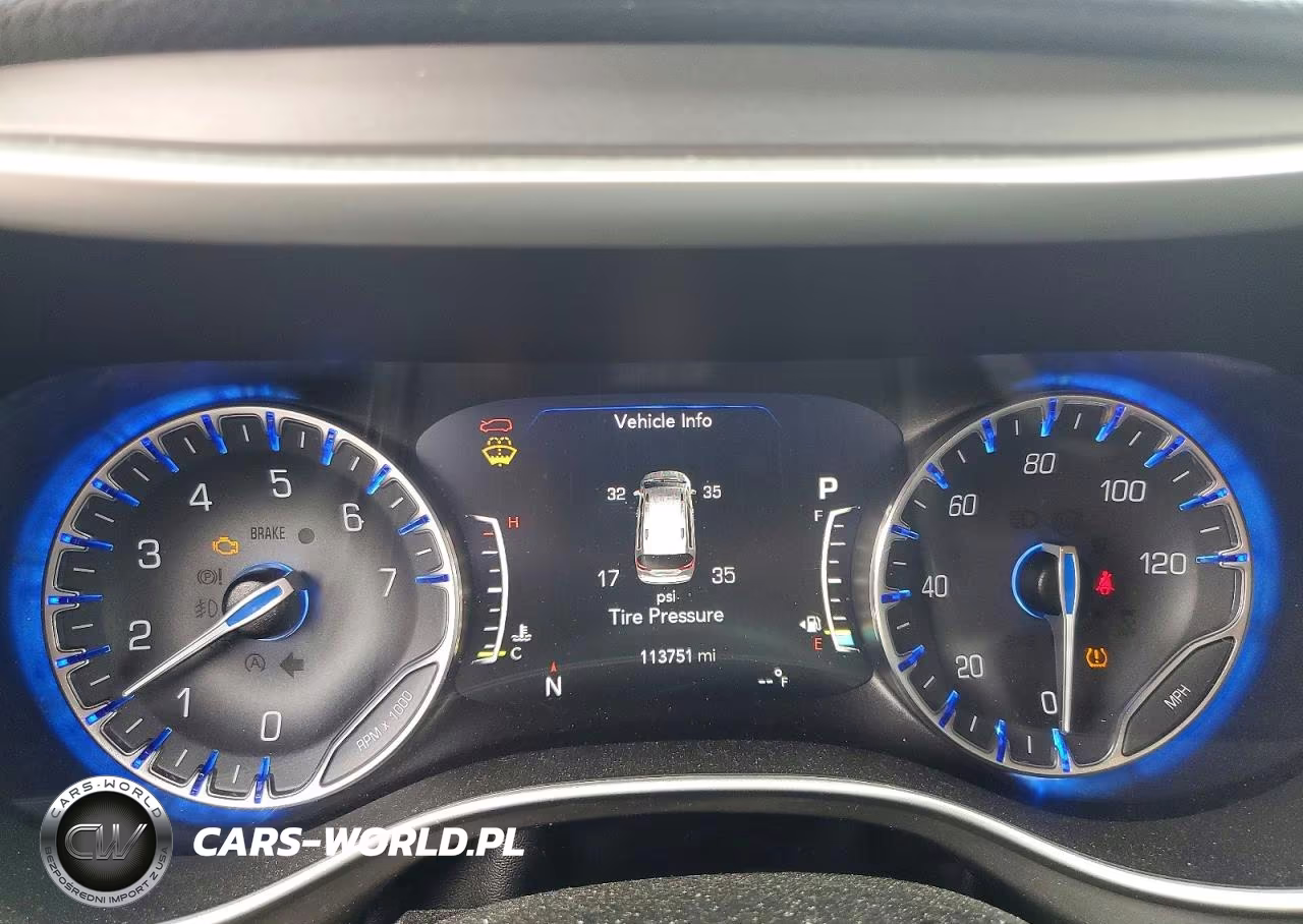 2020 Chrysler Pacifica Touring L Plus VIN:2C4RC1EG4LR203493 - 9