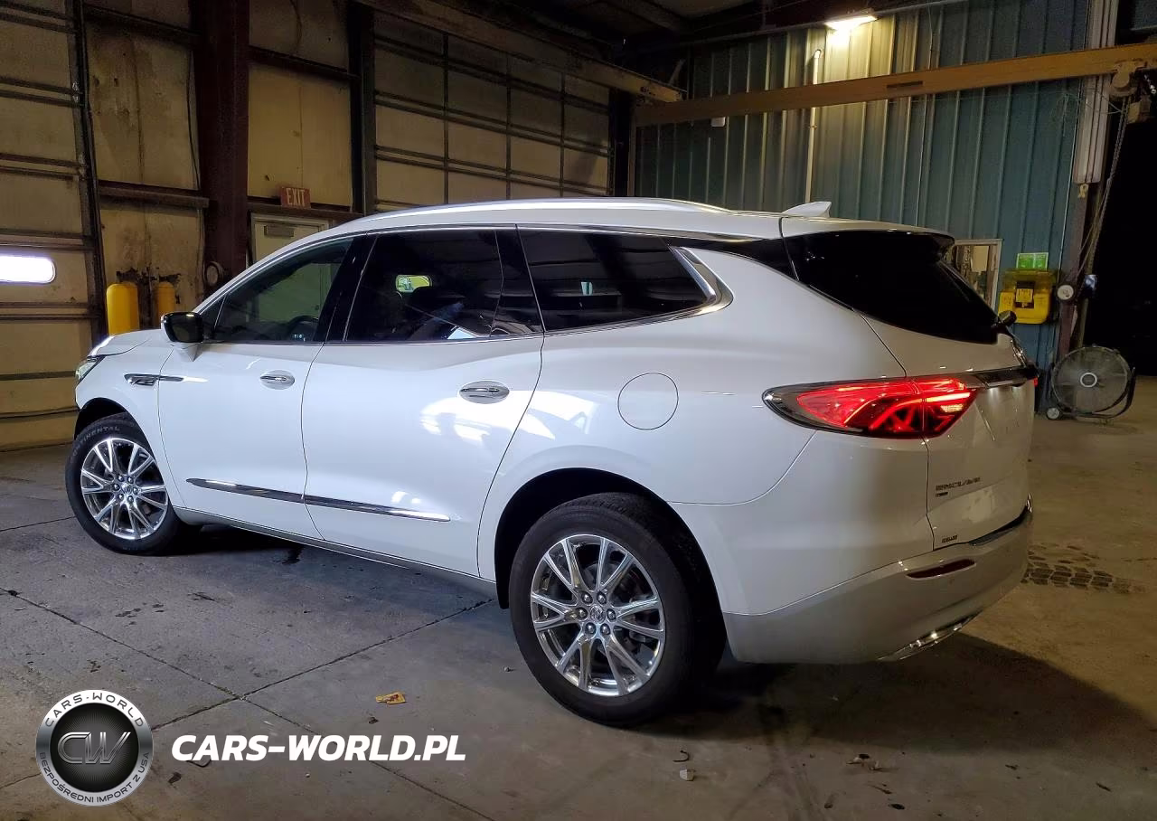 2024 Buick Enclave Premium VIN:5GAEVBKW0RJ106820 - 2