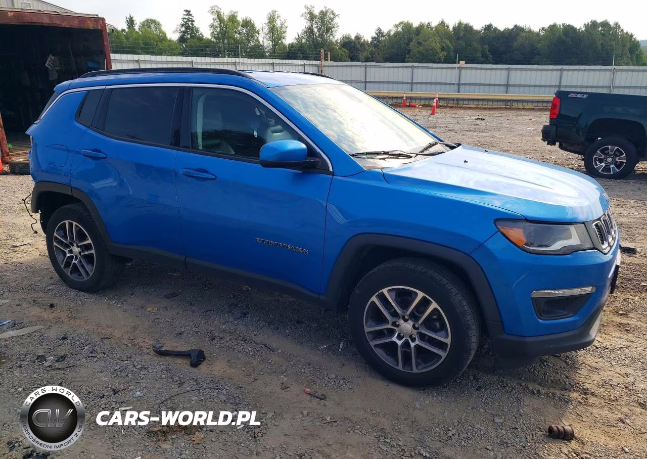2017 Jeep Compass Latitude VIN:3C4NJDBB3HT631557 - 4