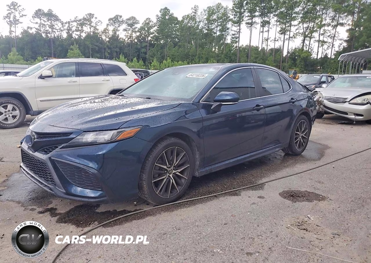 2021 Toyota Camry Se – zdjęcie 1 z 13