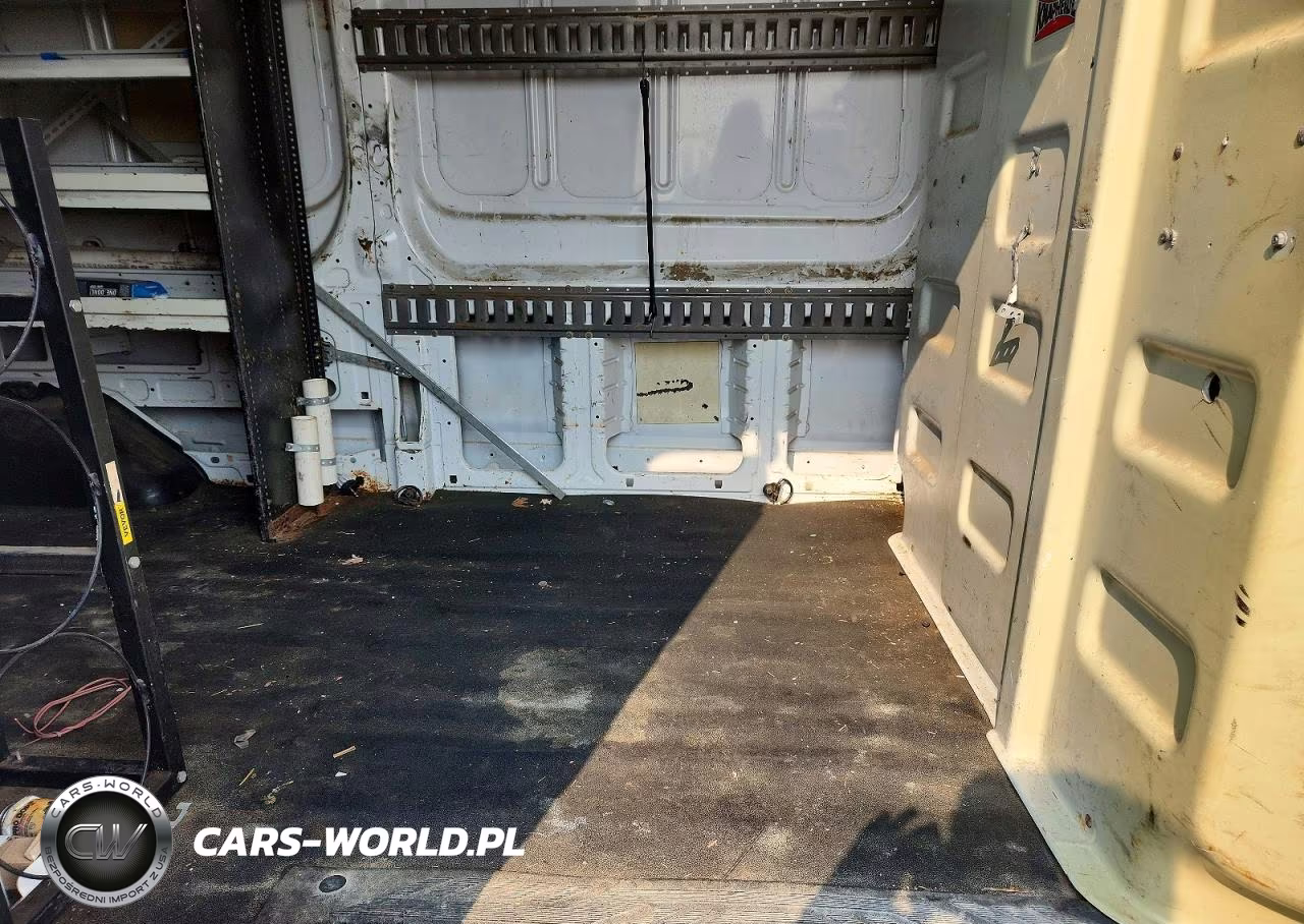 2015 Ford Transit T-250 VIN:1FTNR2CM9FKA30939 - 10