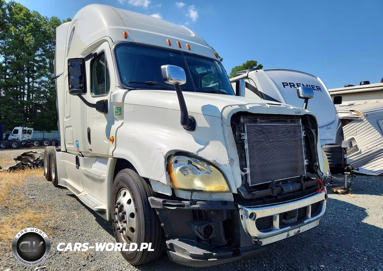 2016 Freightliner Cascadia 125 Semi Truck VIN:3AKJGLD5XGSHD1997 - 4