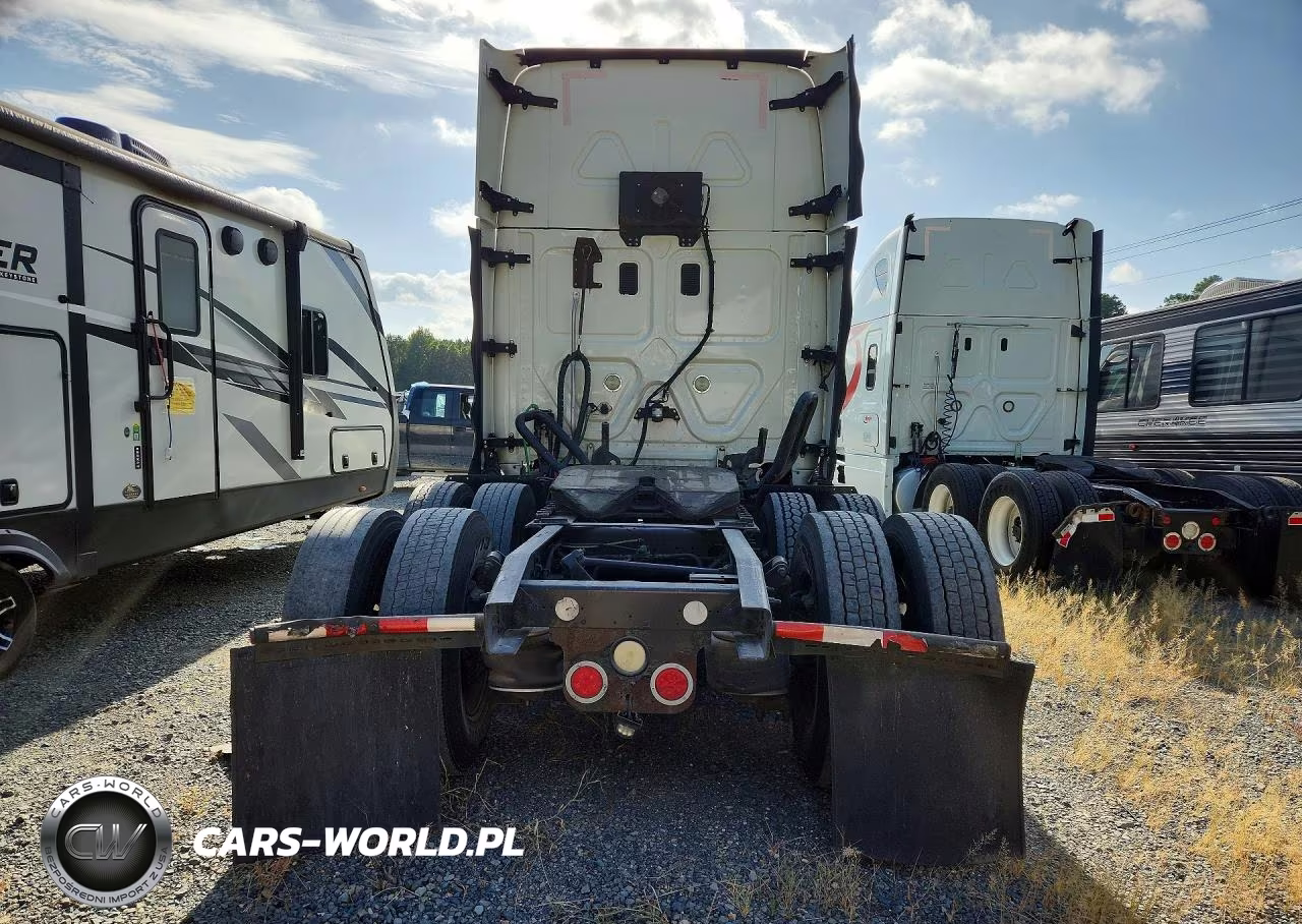 2016 Freightliner Cascadia 125 Semi Truck VIN:3AKJGLD5XGSHD1997 - 6