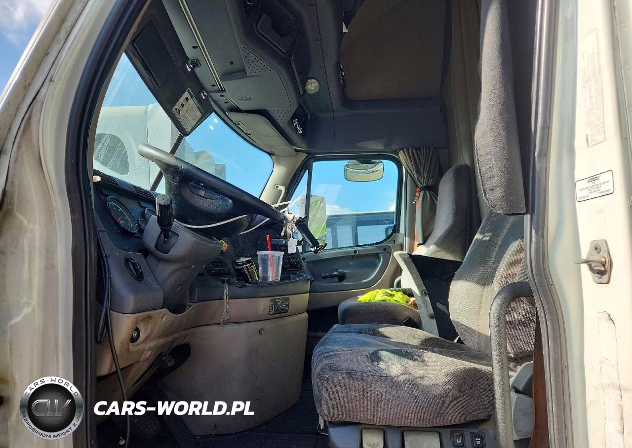 2016 Freightliner Cascadia 125 Semi Truck VIN:3AKJGLD5XGSHD1997 - 7
