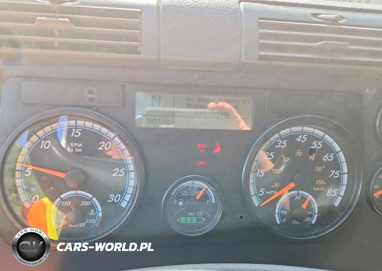 2016 Freightliner Cascadia 125 Semi Truck VIN:3AKJGLD5XGSHD1997 - 9