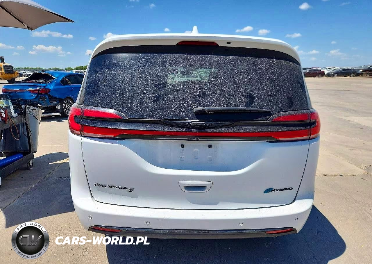 2022 Chrysler Pacifica Hybrid Touring L VIN:2C4RC1L77NR127323 - 6