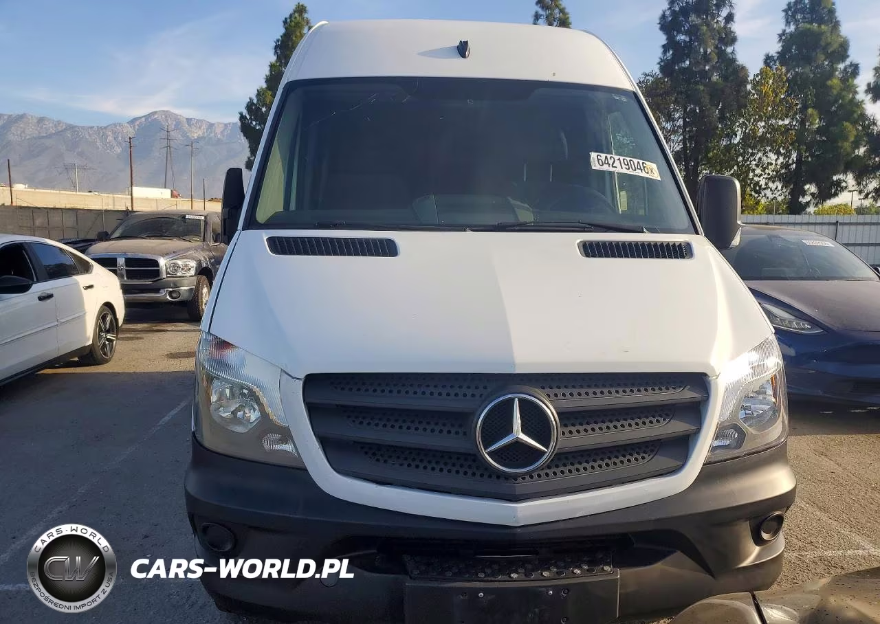 2016 Mercedes-Benz Sprinter 2500 VIN:WD3PE7DDXGP263114 - 5