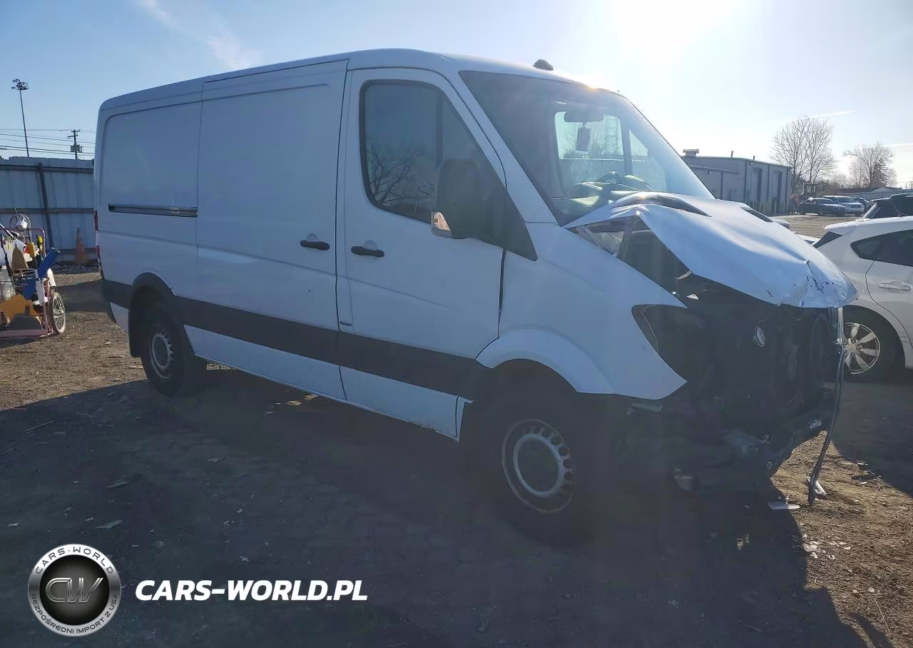 2016 Mercedes Benz Sprinter 2500 Delivery Van VIN:WD3PE7DDXGP311405 - 4