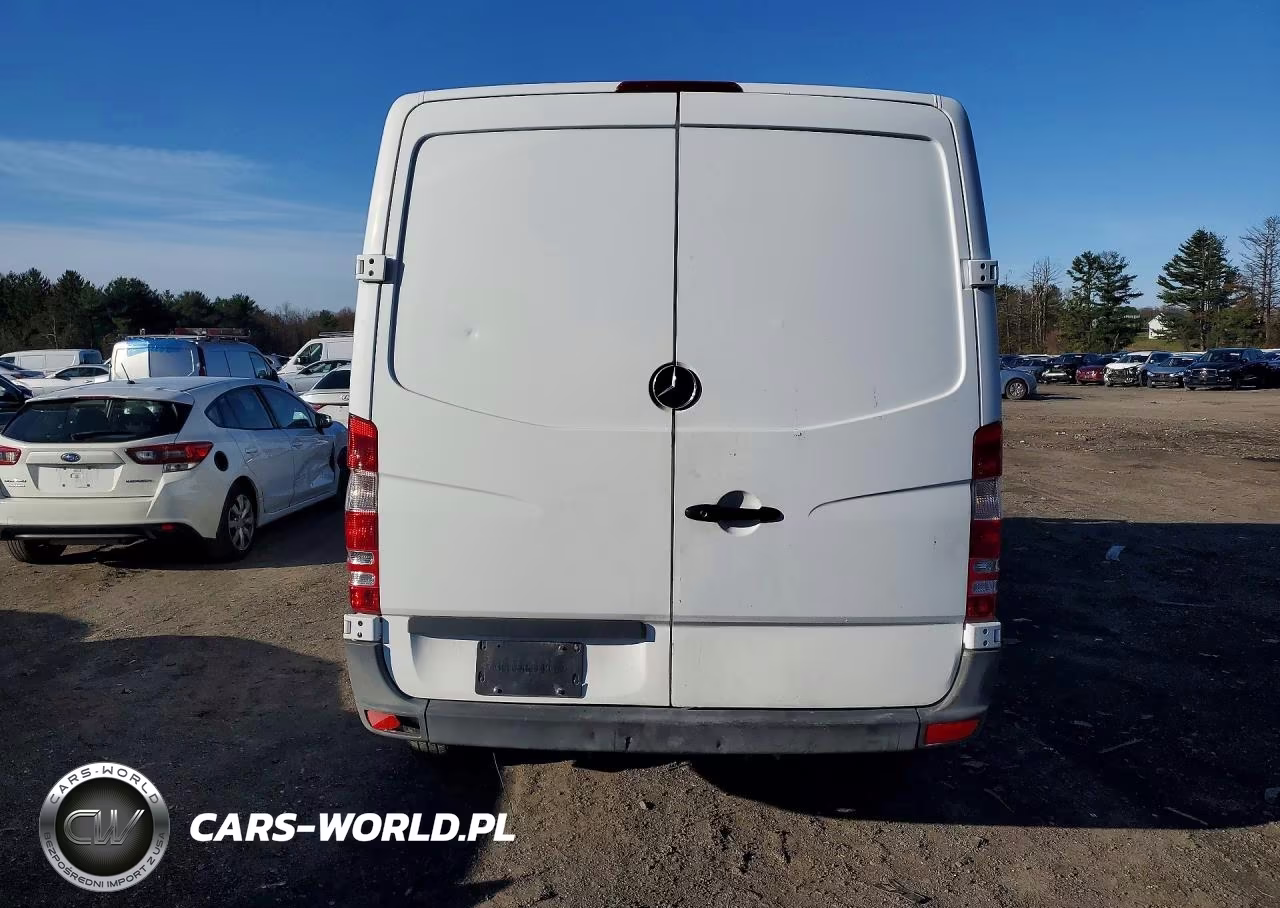 2016 Mercedes Benz Sprinter 2500 Delivery Van VIN:WD3PE7DDXGP311405 - 6