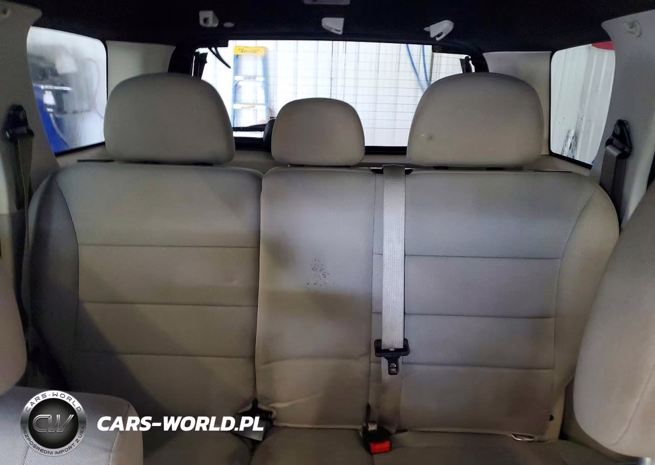 2011 Ford Escape Xlt VIN:1FMCU0DG1BKB30087 - 10