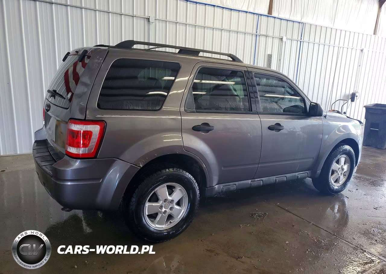 2011 Ford Escape Xlt VIN:1FMCU0DG1BKB30087 - 3