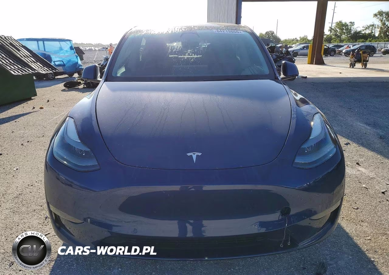 2022 Tesla Model Y VIN:7SAYGDEF7NF516001 - 5