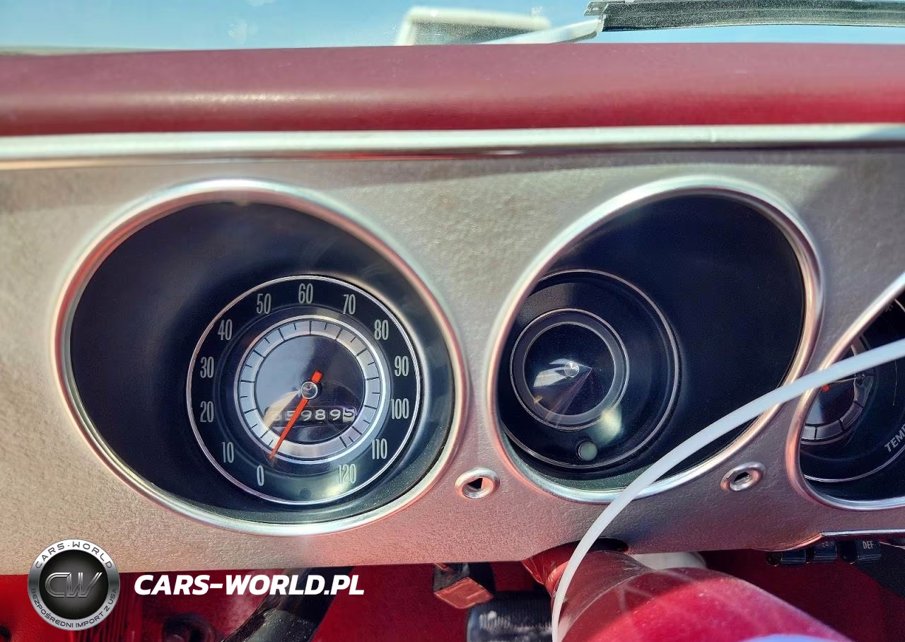 1965 Chev Corvair Monza VIN:105675W112646 - 9