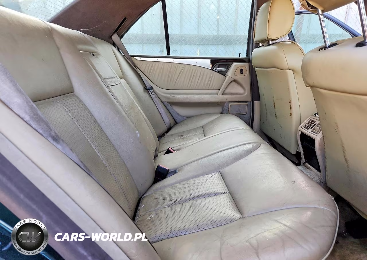 1996 Mercedes-Benz E 320 VIN:WDBJF55F2TJ019255 - 10