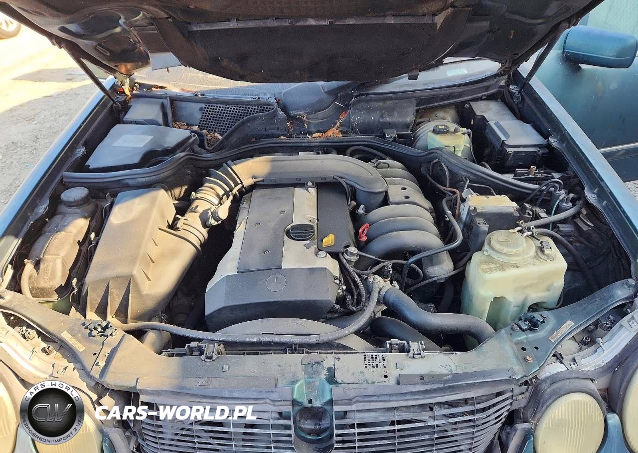 1996 Mercedes-Benz E 320 VIN:WDBJF55F2TJ019255 - 11