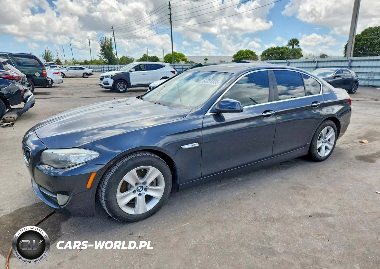 2011 BMW 528 I