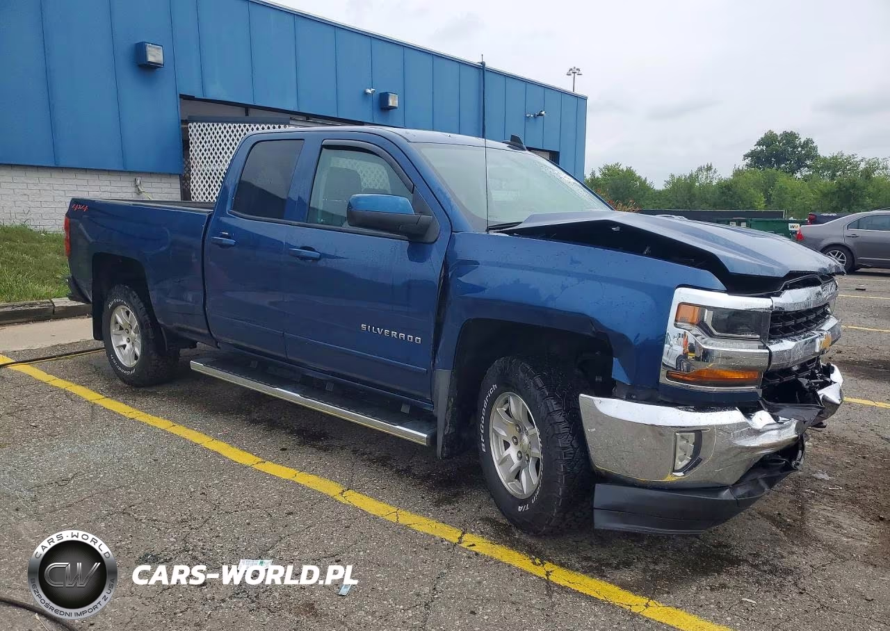 2018 Chevrolet Silverado K1500 Lt VIN:1GCVKREH9JZ141729 - 4