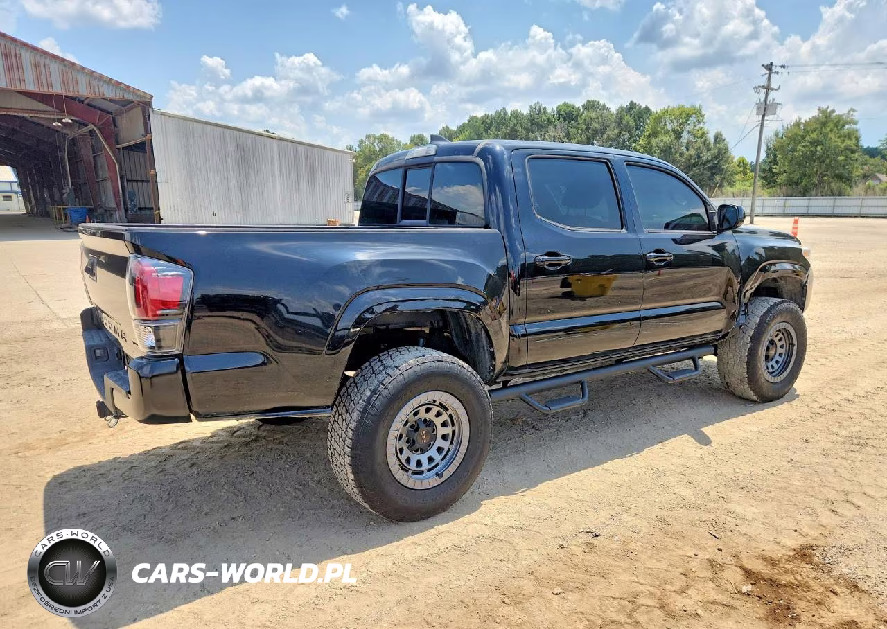 2017 Toyota Tacoma Sr VIN:5TFAX5GN8HX097272 - 3