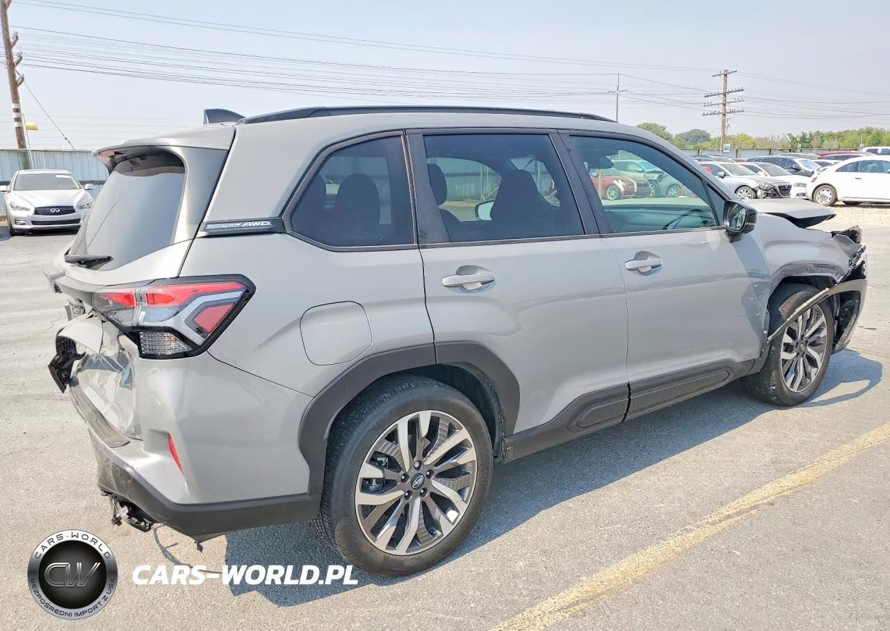 2025 Subaru Forester Touring VIN:JF2SLDTCXSH415314 - 3