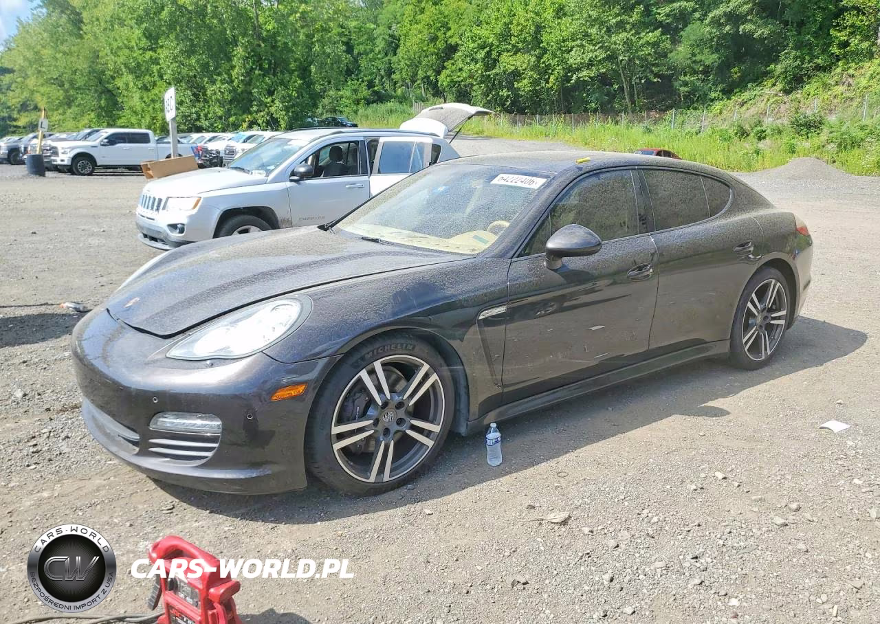 2012 PORSCHE PANAMERA 4