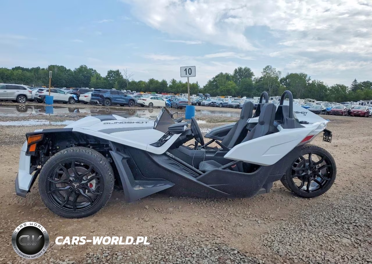 2024 Polaris Slingshot S With Technology Package VIN:57XAATGD4R8163025 - 3