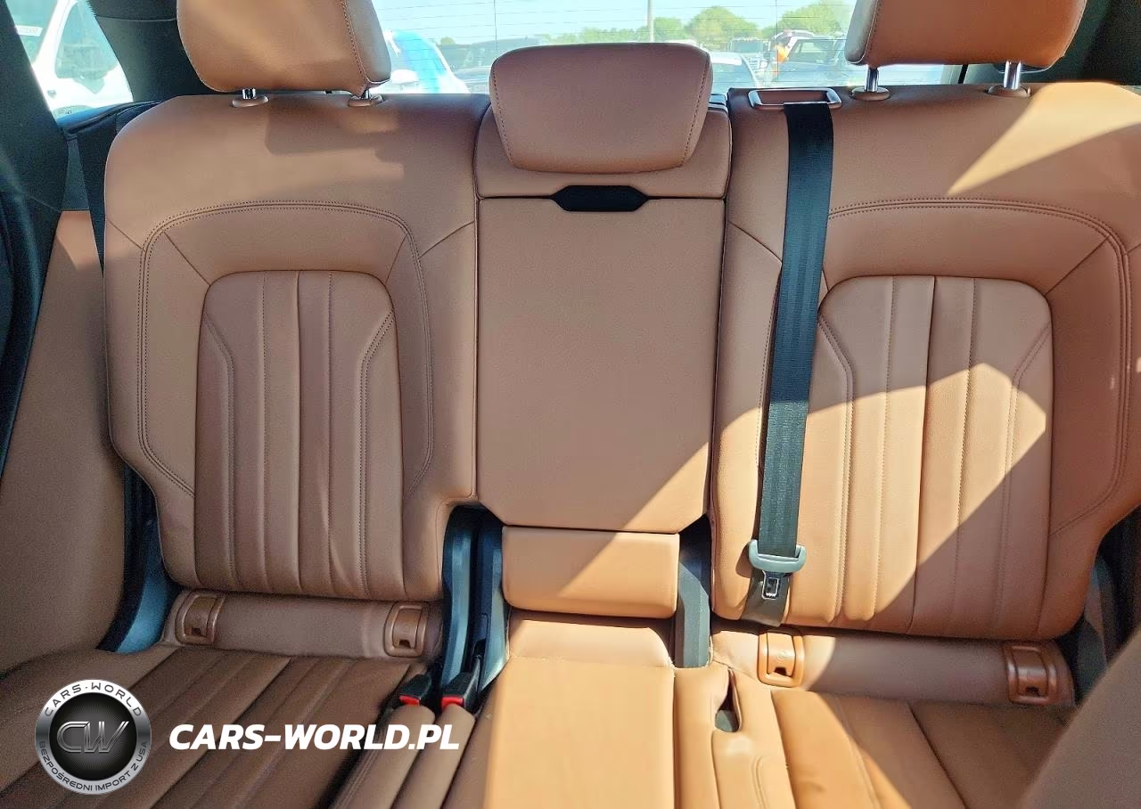 2022 Audi Q5 Premium Plus 45 VIN:WA1EAAFY2N2097083 - 10