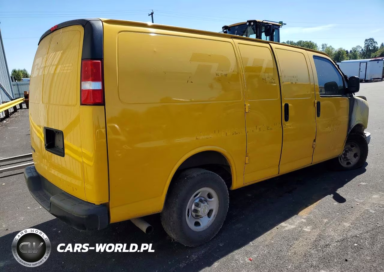 2021 Chevrolet Express 2500 Cargo Delivery Van VIN:1GCWGAFP8M1243376 - 3