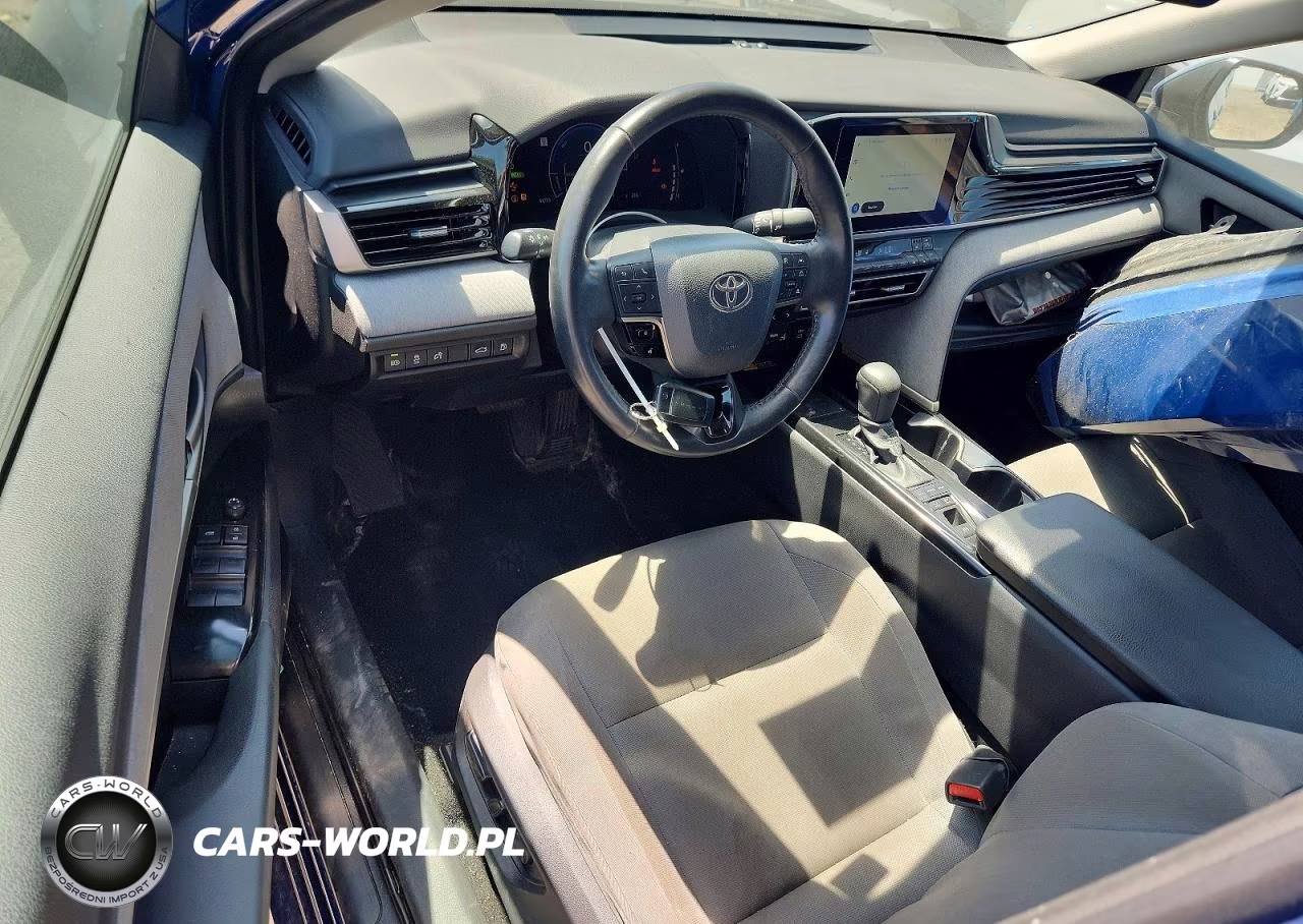 2026 Toyota Camry Le VIN:4T1DBADK1TU037614 - 8