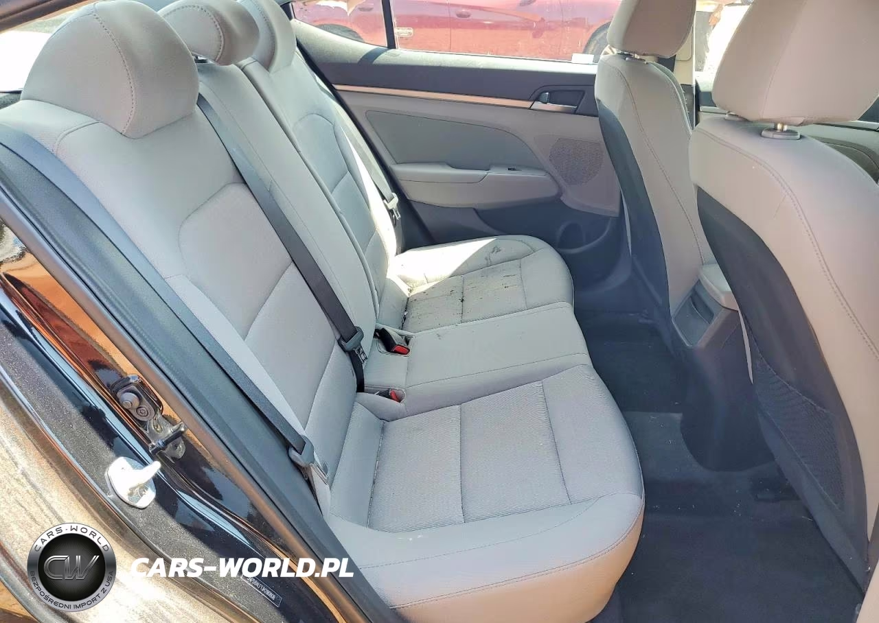 2018 Hyundai Elantra Value Edition VIN:5NPD84LF1JH280808 - 10
