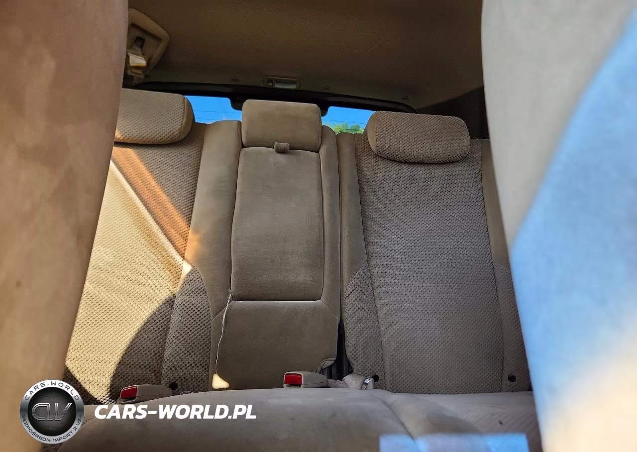 2008 Hyundai Tucson VIN:KM8JN72D38U818174 - 10