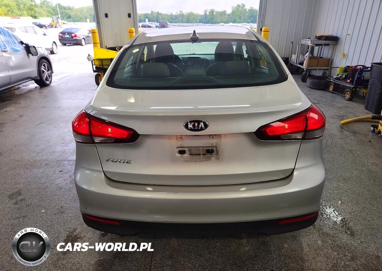 2018 Kia Forte Lx VIN:3KPFK4A71JE277305 - 6