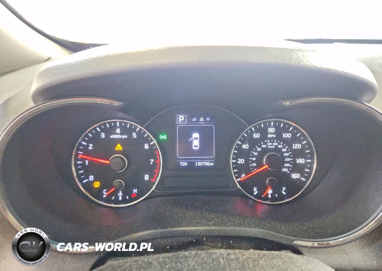 2018 Kia Forte Lx VIN:3KPFK4A71JE277305 - 9