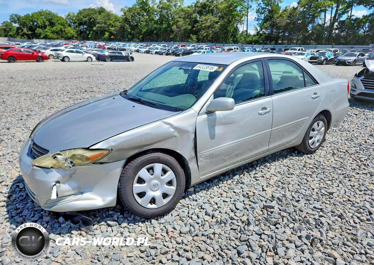 2004 Toyota Camry Le