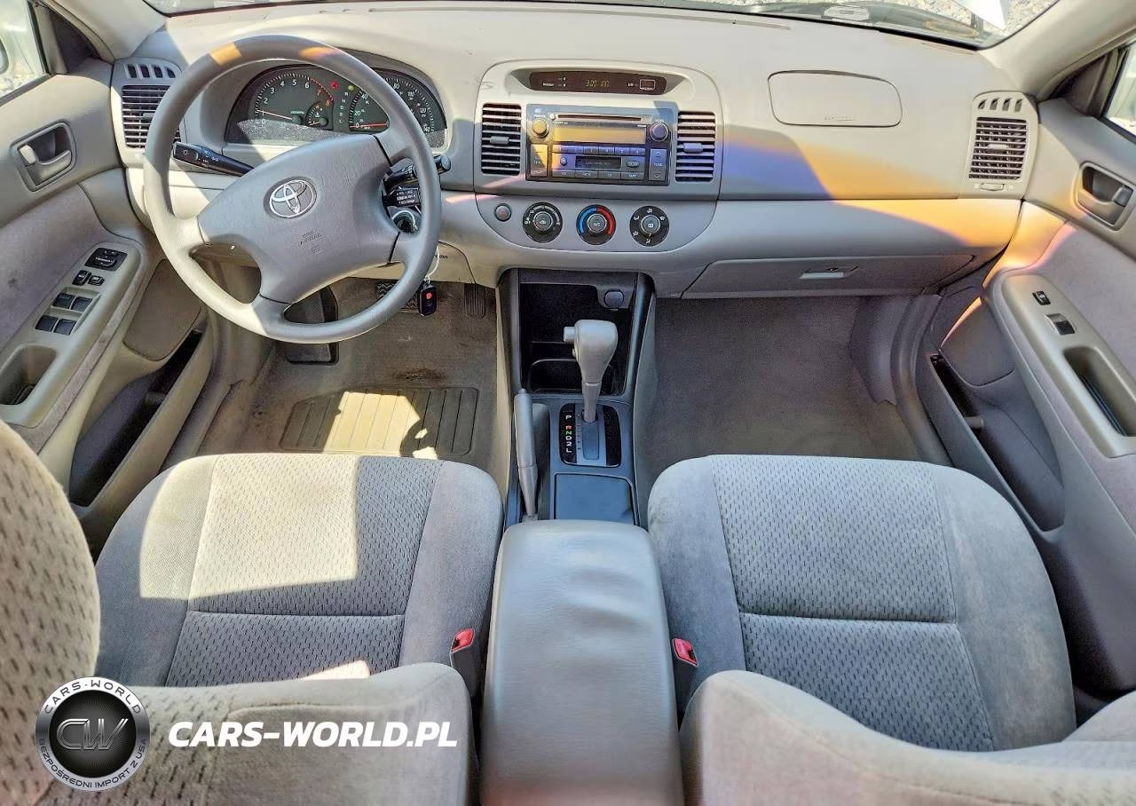 2004 Toyota Camry Le VIN:4T1BE32K84U806253 - 8