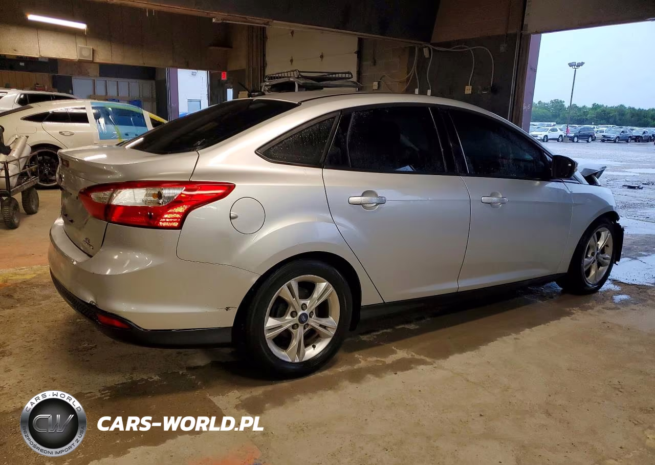 2014 Ford Focus Se VIN:1FADP3F29EL106630 - 3
