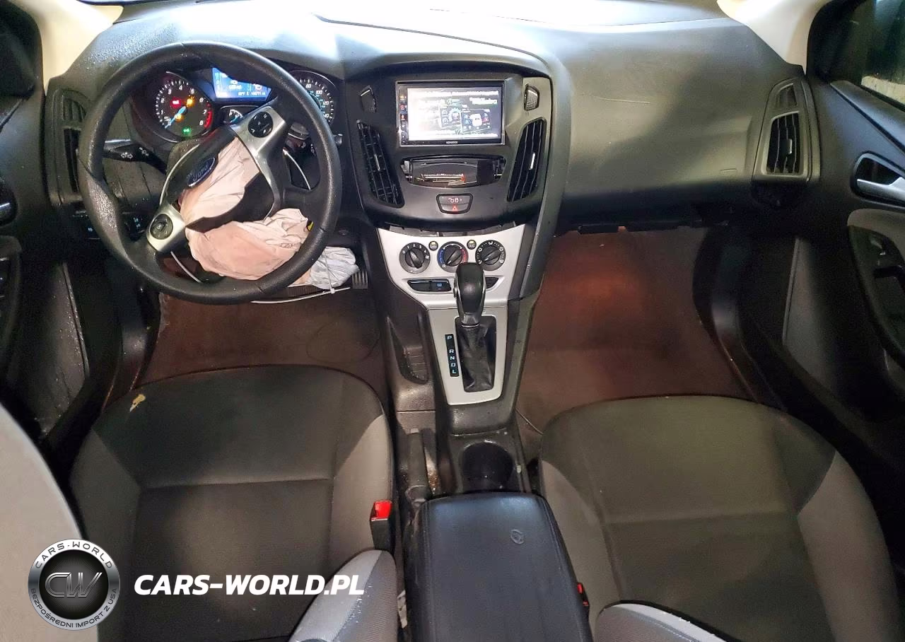 2014 Ford Focus Se VIN:1FADP3F29EL106630 - 8