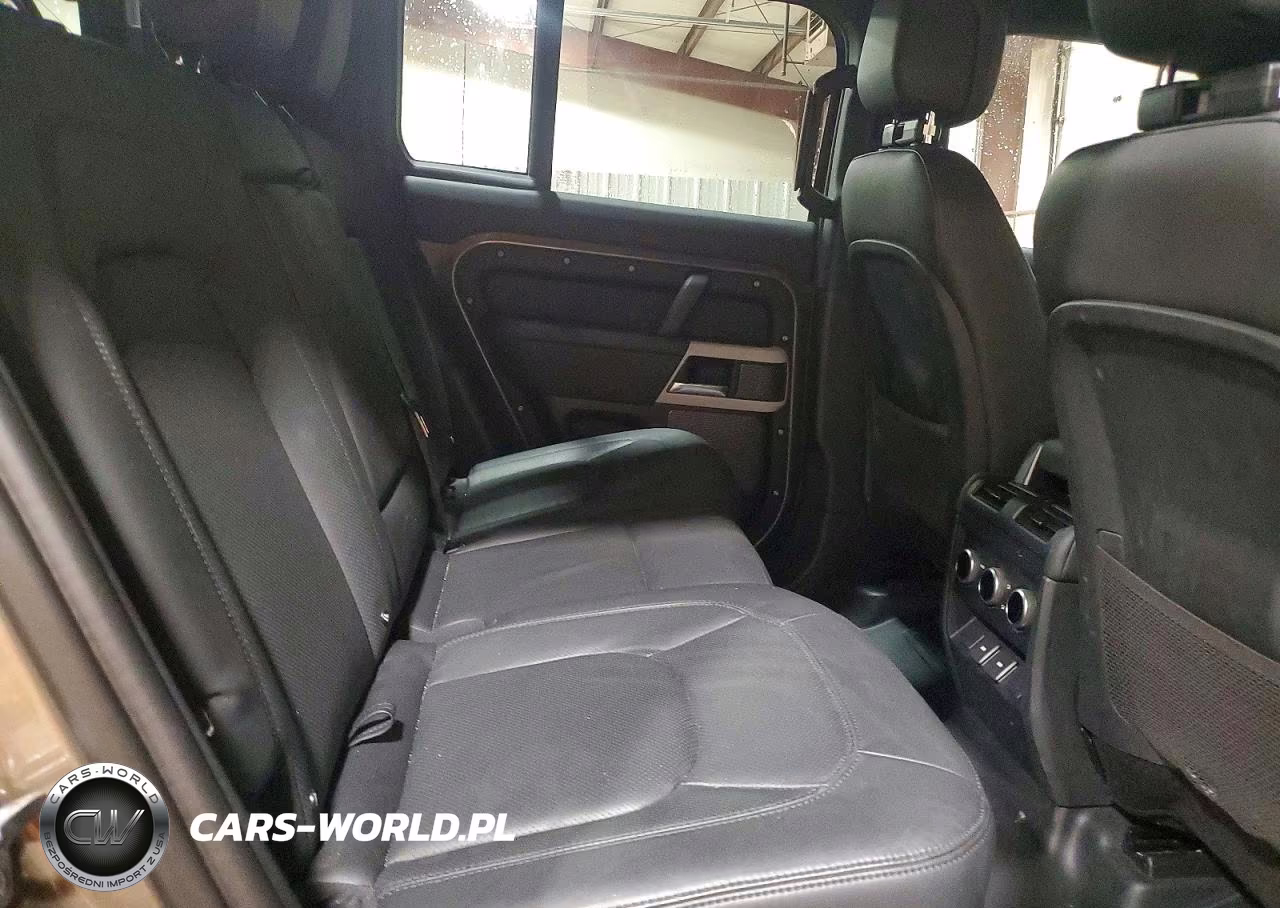 2023 Land Rover Defender 110 S VIN:SALEJ7EX0P2206086 - 11