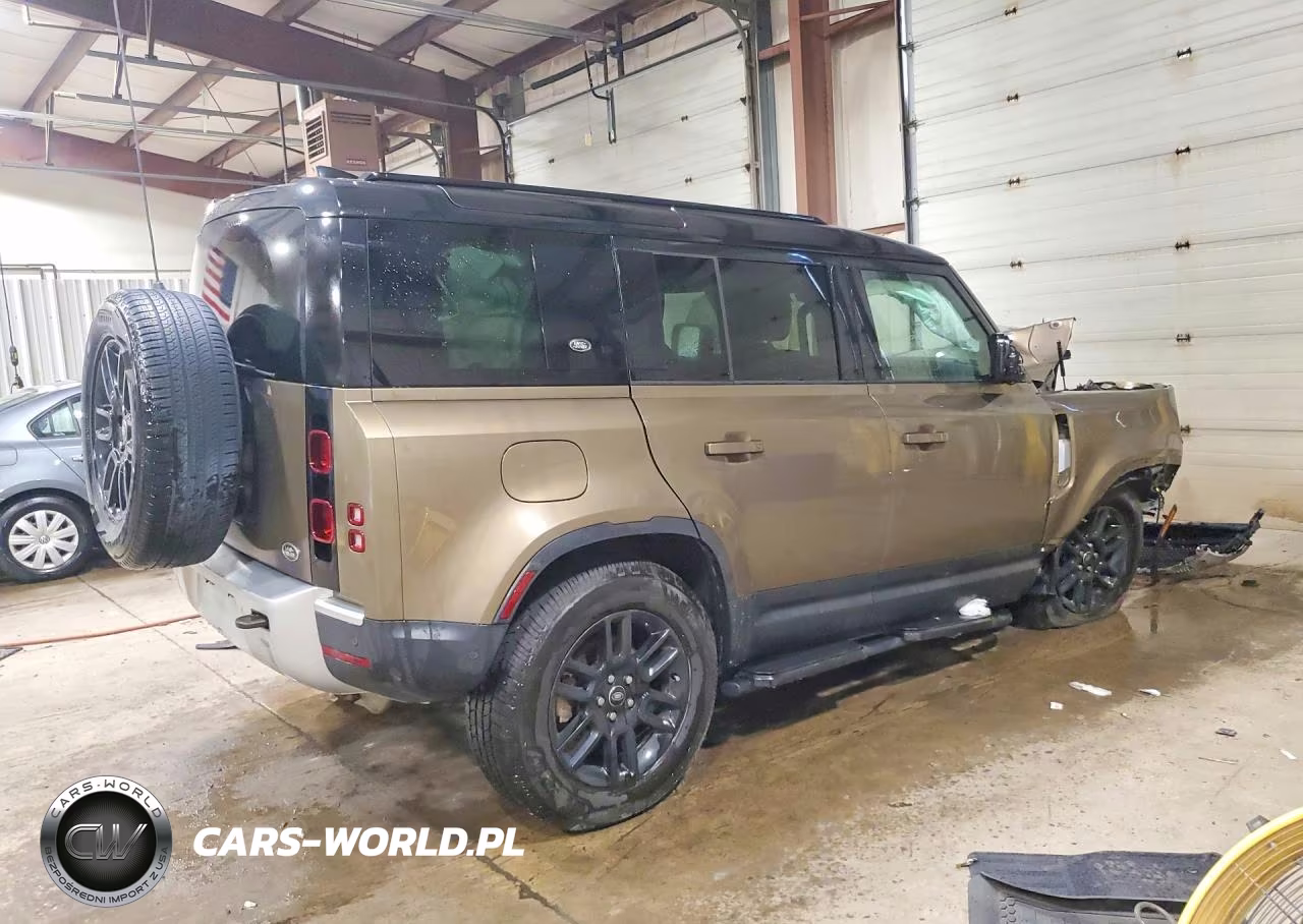 2023 Land Rover Defender 110 S VIN:SALEJ7EX0P2206086 - 3
