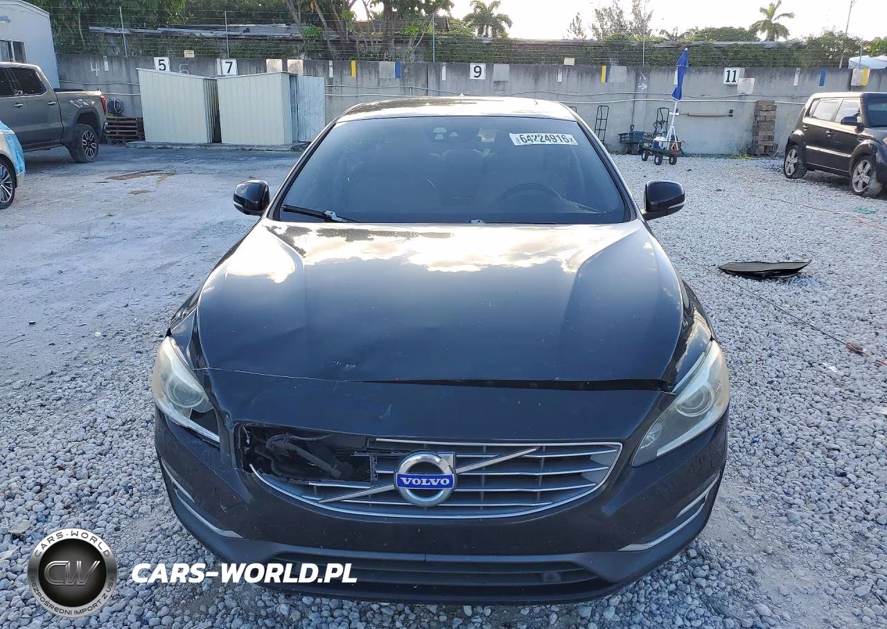 2017 Volvo S60 Platinum VIN:LYV402HM3HB127215 - 5