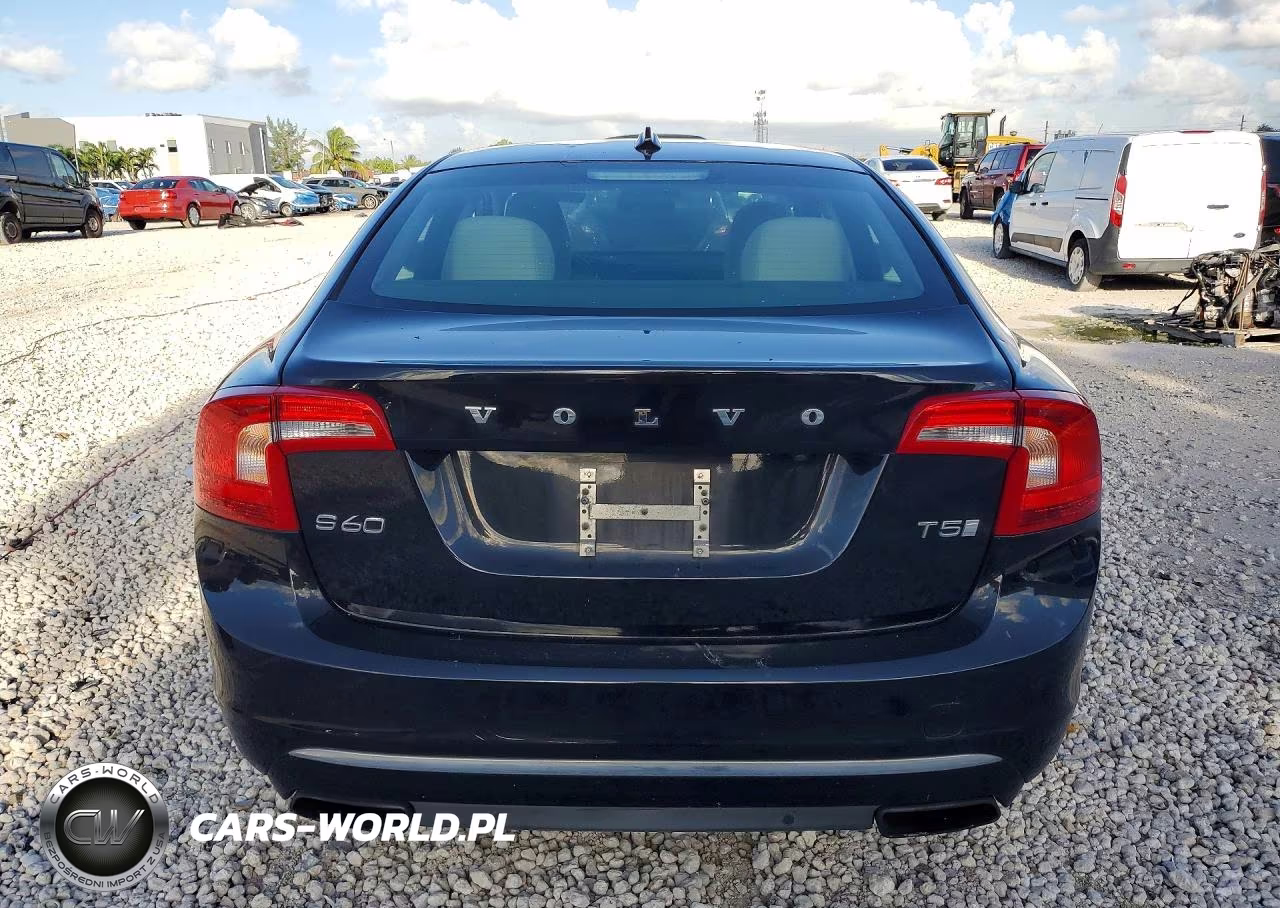 2017 Volvo S60 Platinum VIN:LYV402HM3HB127215 - 6