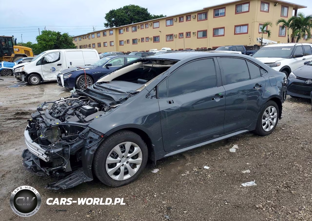 2025 Toyota Corolla Le – zdjęcie 1 z 13