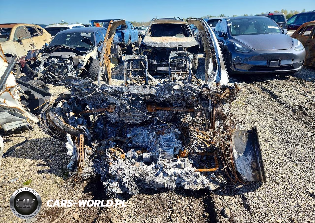 2022 Tesla Model X VIN:7SAXCBE62NF346402 - 5