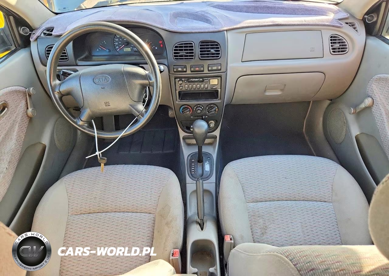 2001 Kia Rio Base VIN:KNADC123316038887 - 8