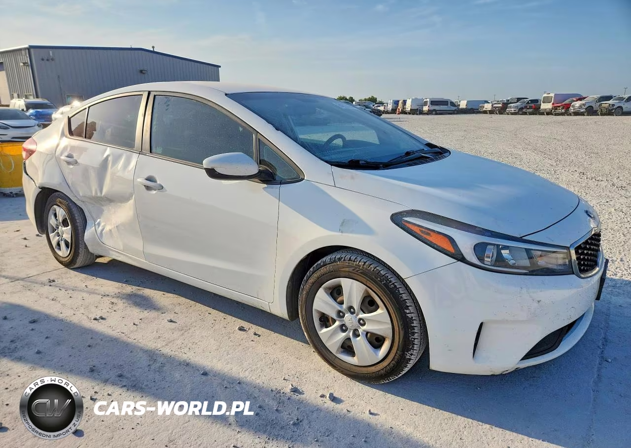 2017 Kia Forte Lx VIN:3KPFK4A79HE156693 - 4