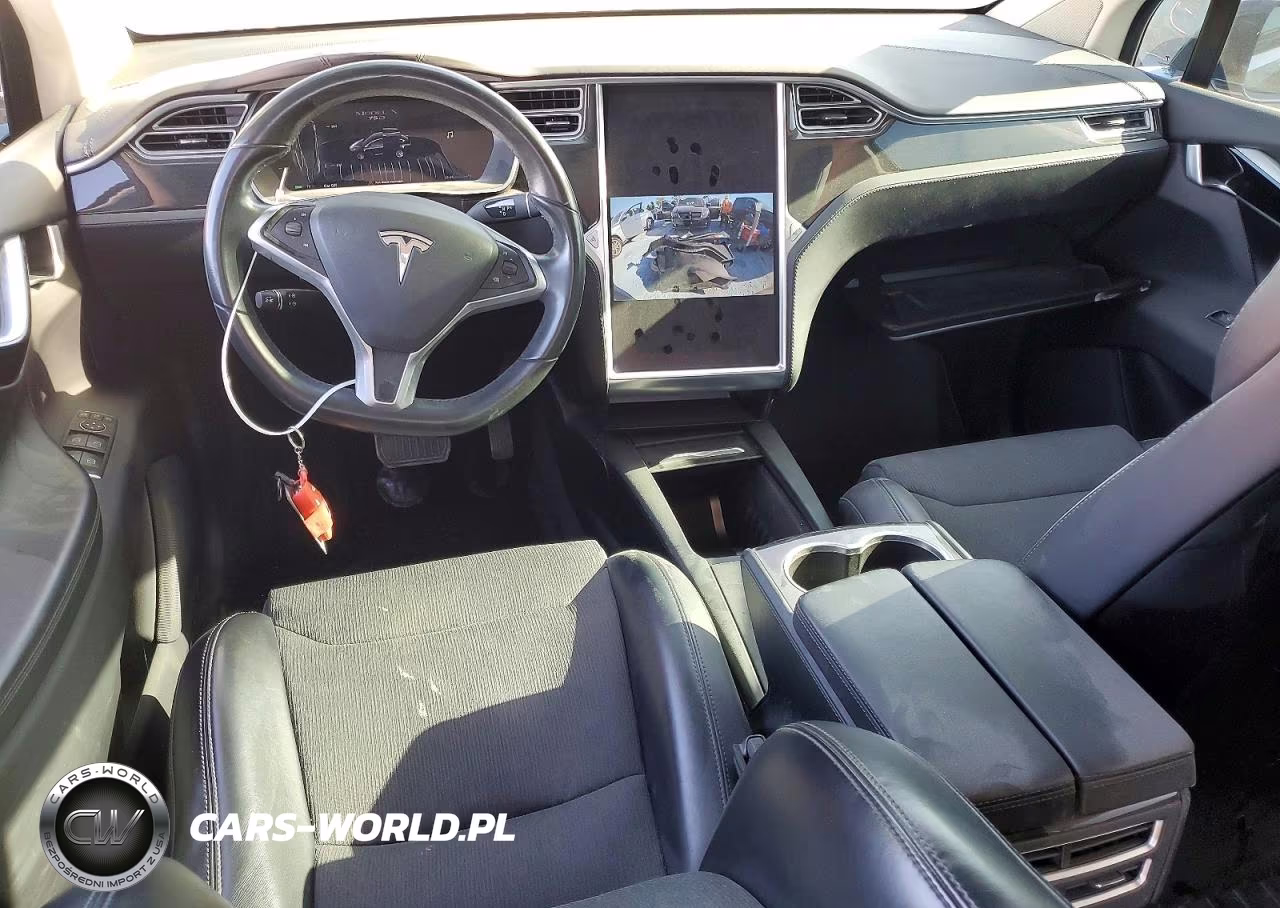 2016 Tesla Model X VIN:5YJXCDE21GF026707 - 8