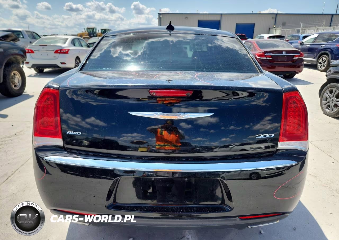 2015 Chrysler 300 Limited VIN:2C3CCARG3FH876399 - 6
